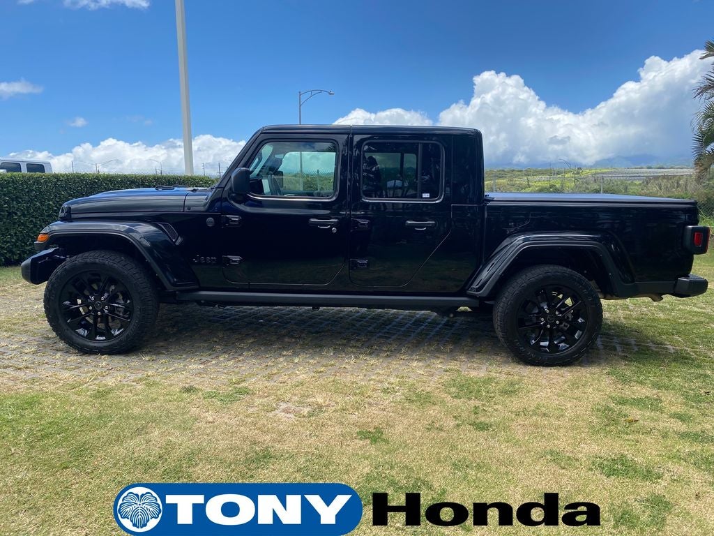 2025 Jeep Gladiator — interior view