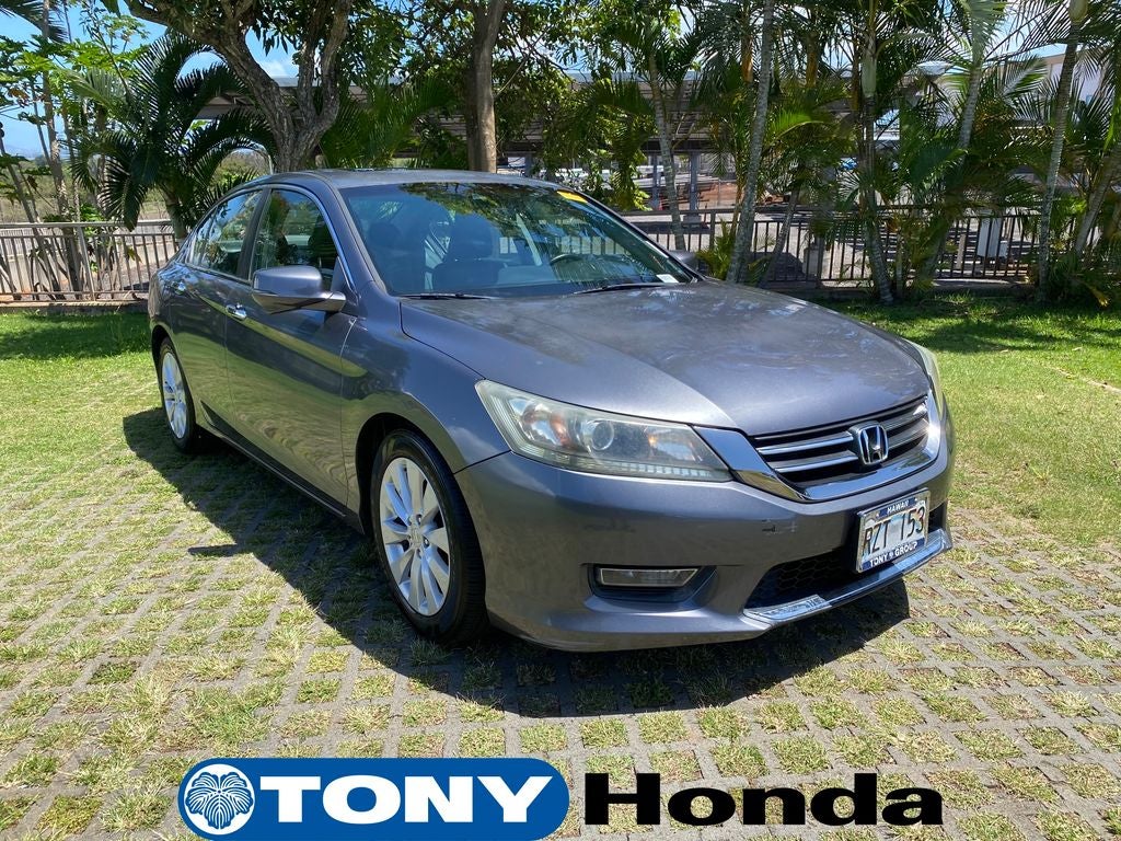 2013 Honda Accord EX-L in Gray — front three-quarter view