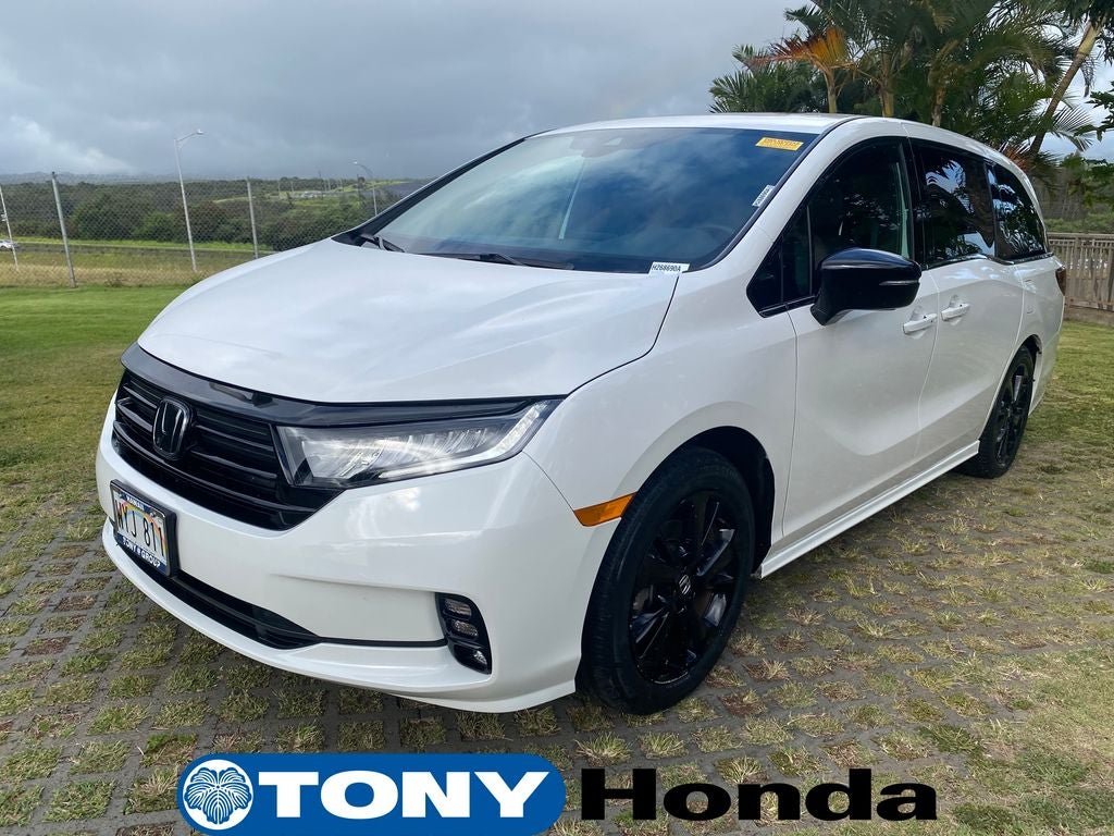 2024 Honda Odyssey — rear three-quarter view