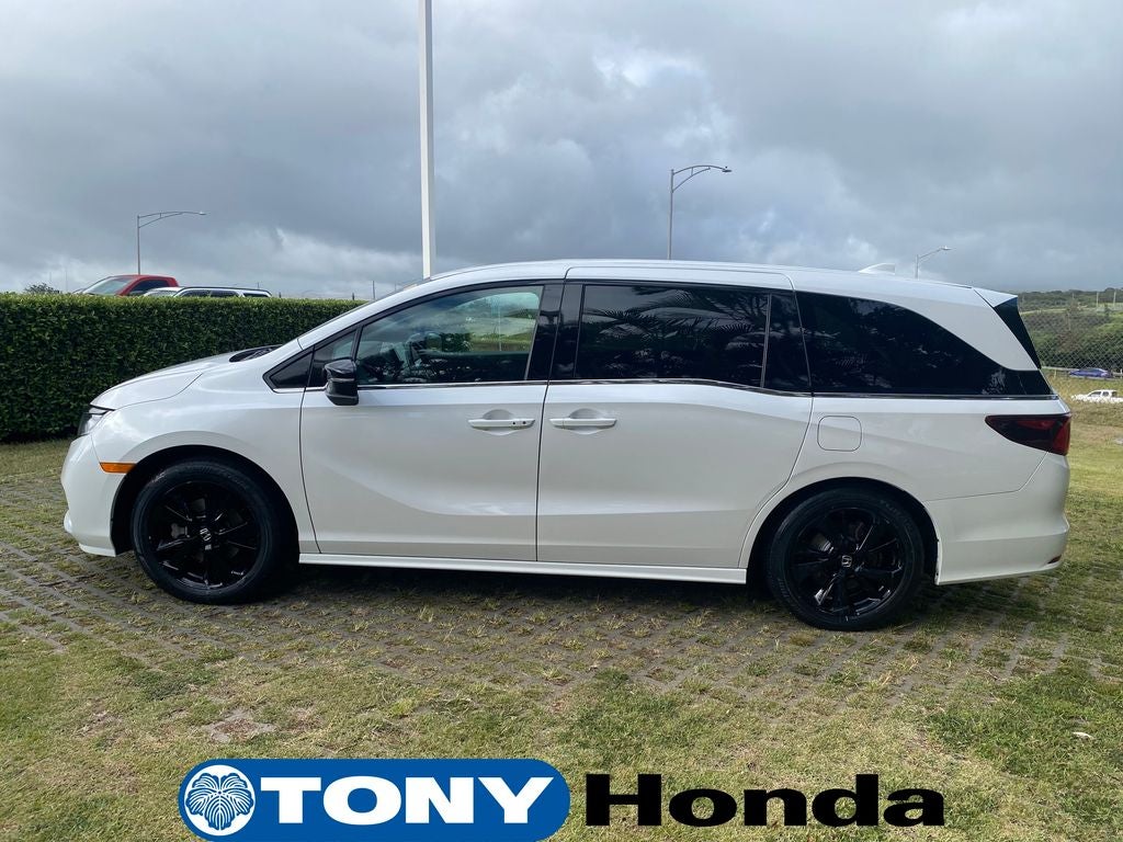 2024 Honda Odyssey — interior view