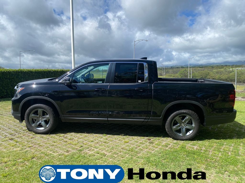 2023 Honda Ridgeline — interior view