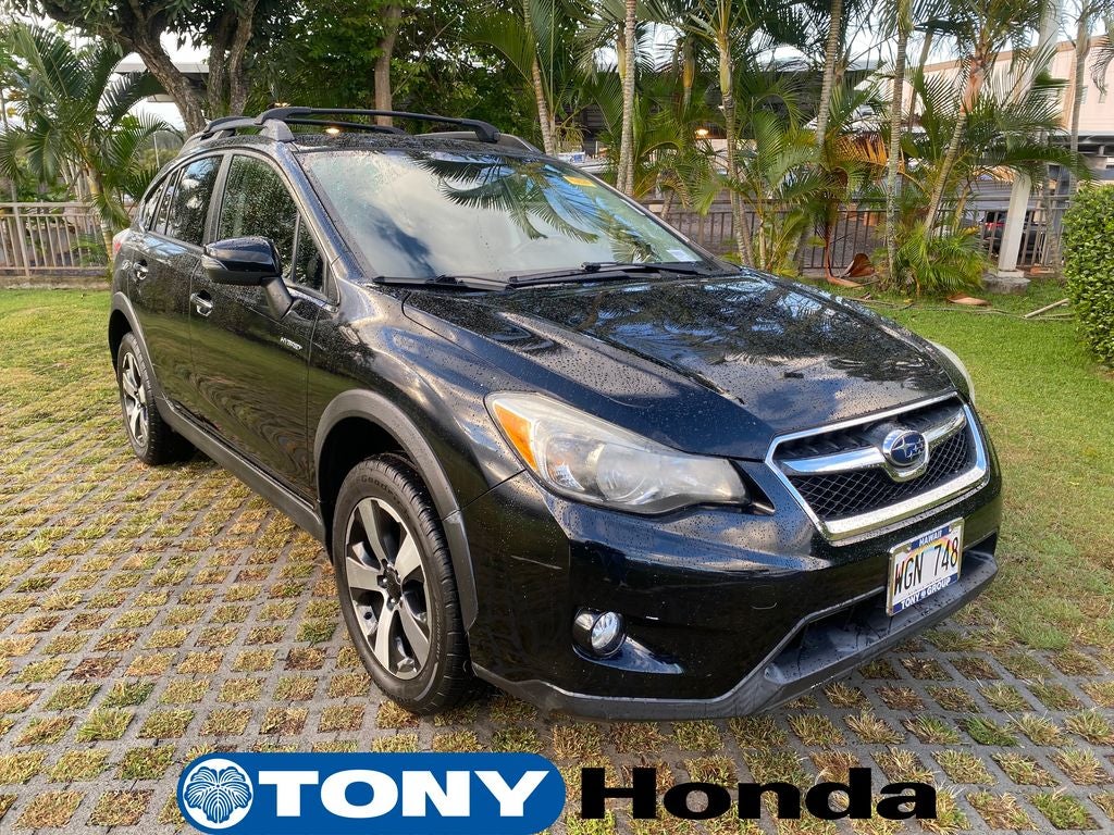2015 Subaru XV Crosstrek 2.0i Hybrid in Crystal Black Silica — front three-quarter view