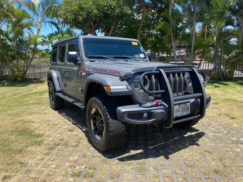 2019 Jeep Wrangler Unlimited Rubicon in Sting-Gray Clearcoat — front three-quarter view