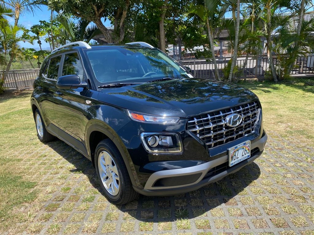 2020 Hyundai Venue SEL in Black Noir Pearl — front three-quarter view