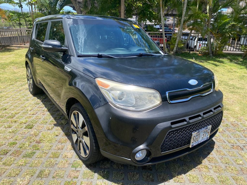 2014 Kia Soul Exclaim in Shadow Black — front three-quarter view