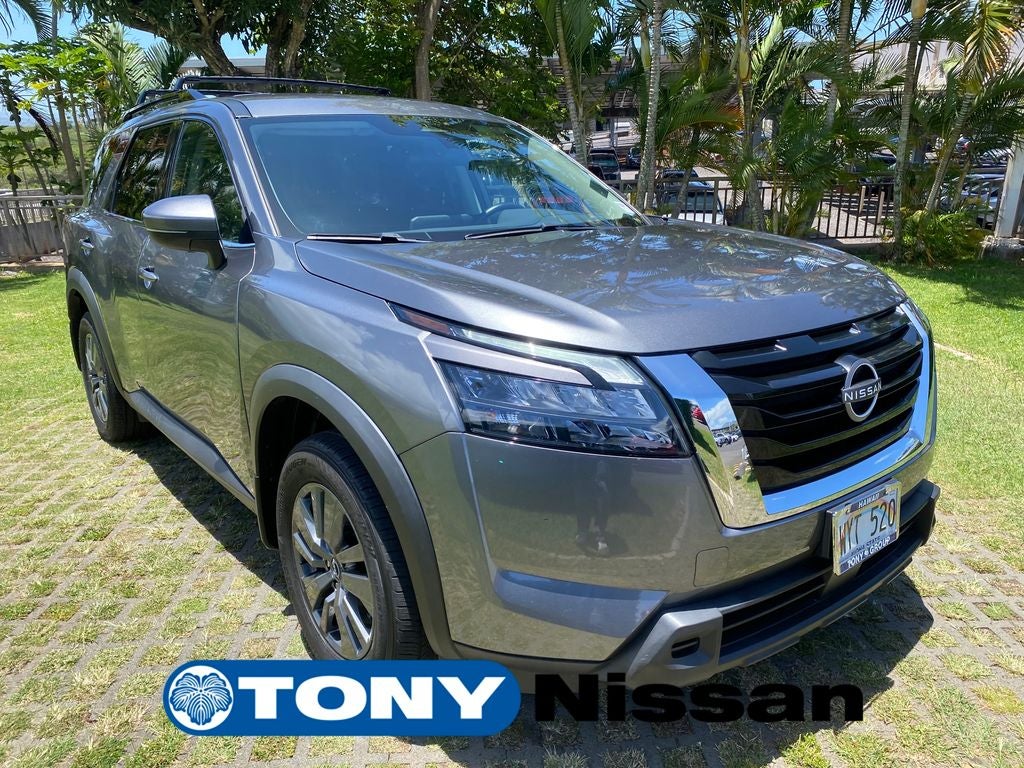 2024 Nissan Pathfinder SV in Gun Metallic — front three-quarter view