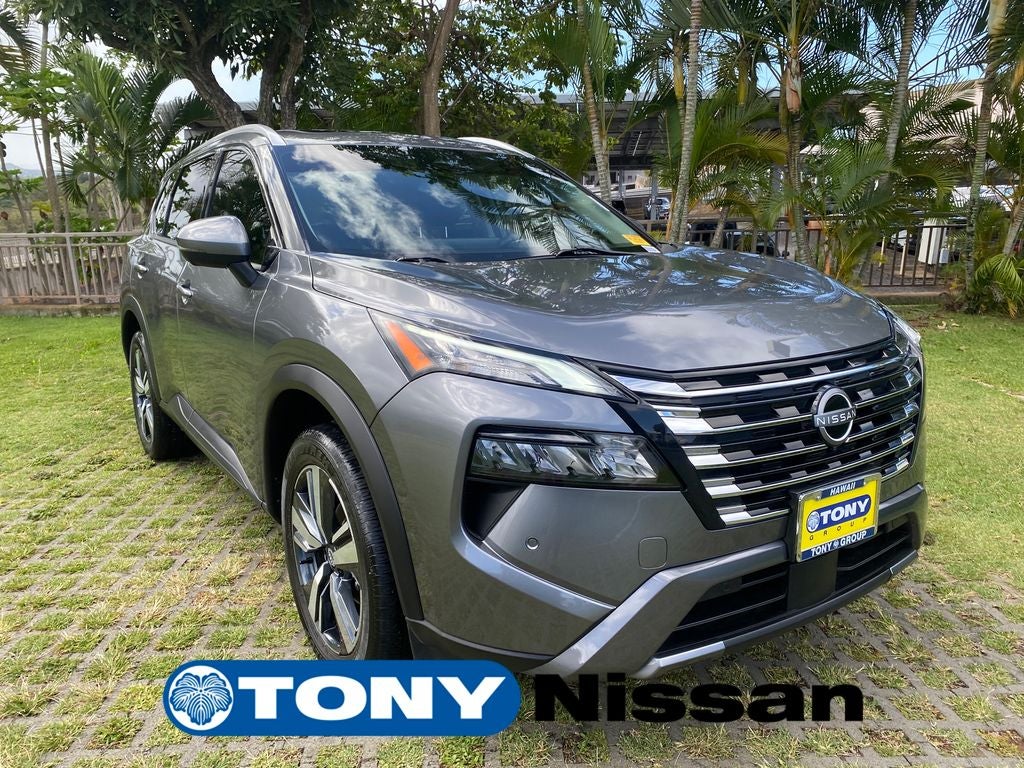 2024 Nissan Rogue SL in Gun Metallic — front three-quarter view