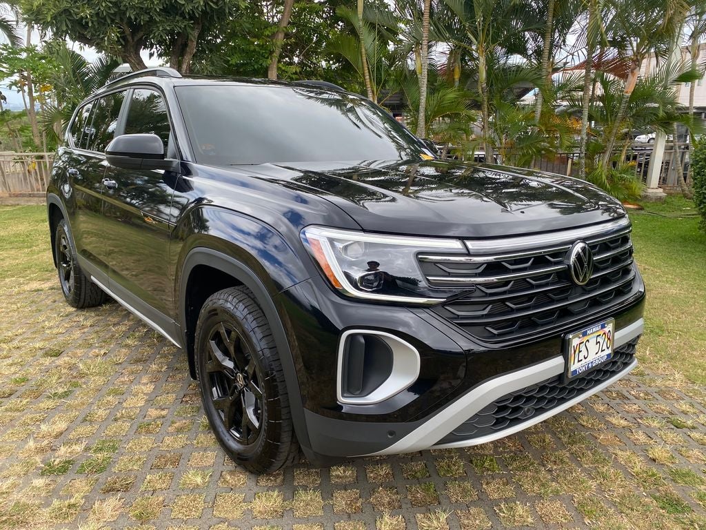 2026 Volkswagen Atlas Base in Black — front three-quarter view